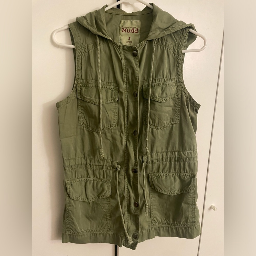 MUDD Hoodie Vest